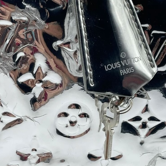 Louis Vuitton Limited Edition Silver Monogram Miroir Speedy 35 - Picture 11 of 16